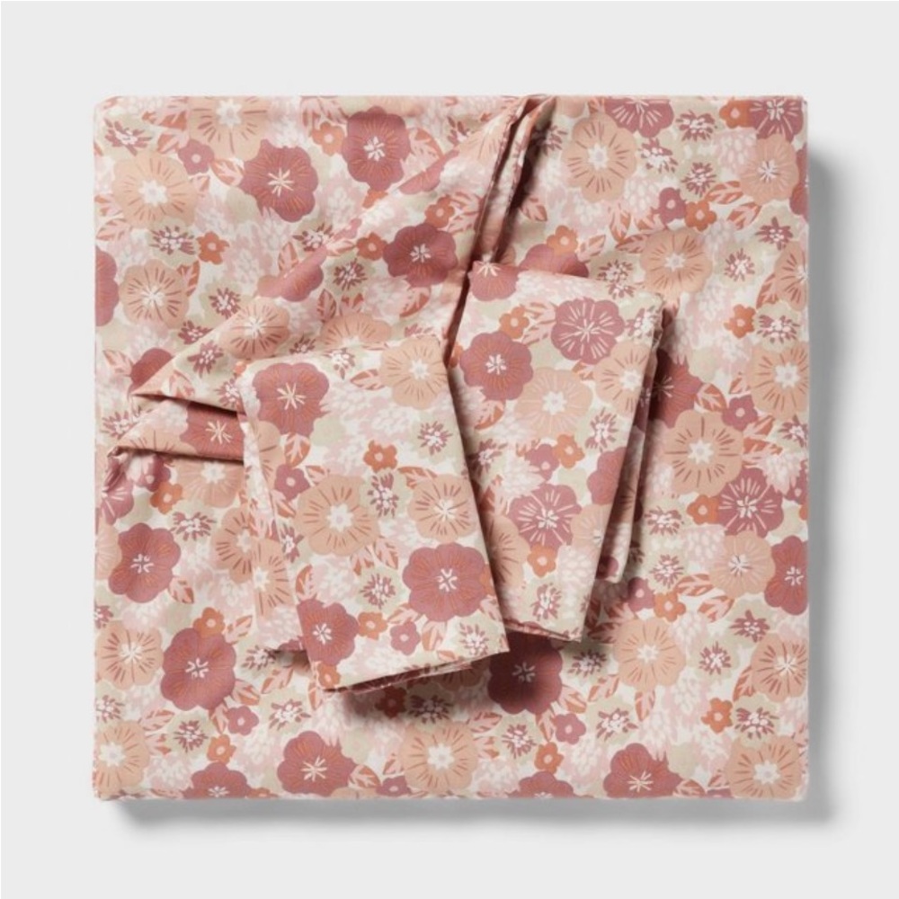 Target Floral Pink Bedding Set Full/Queen - Picture 3 of 9